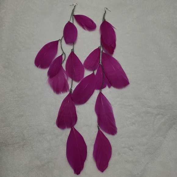 Vibrant Pink Feather Earrings - Picture 1 of 5